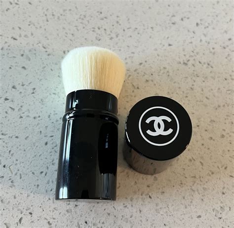 chanel les beiges maxi pinceau kabuki|CHANEL Beige Kabuki Brush Makeup Brushes for sale .